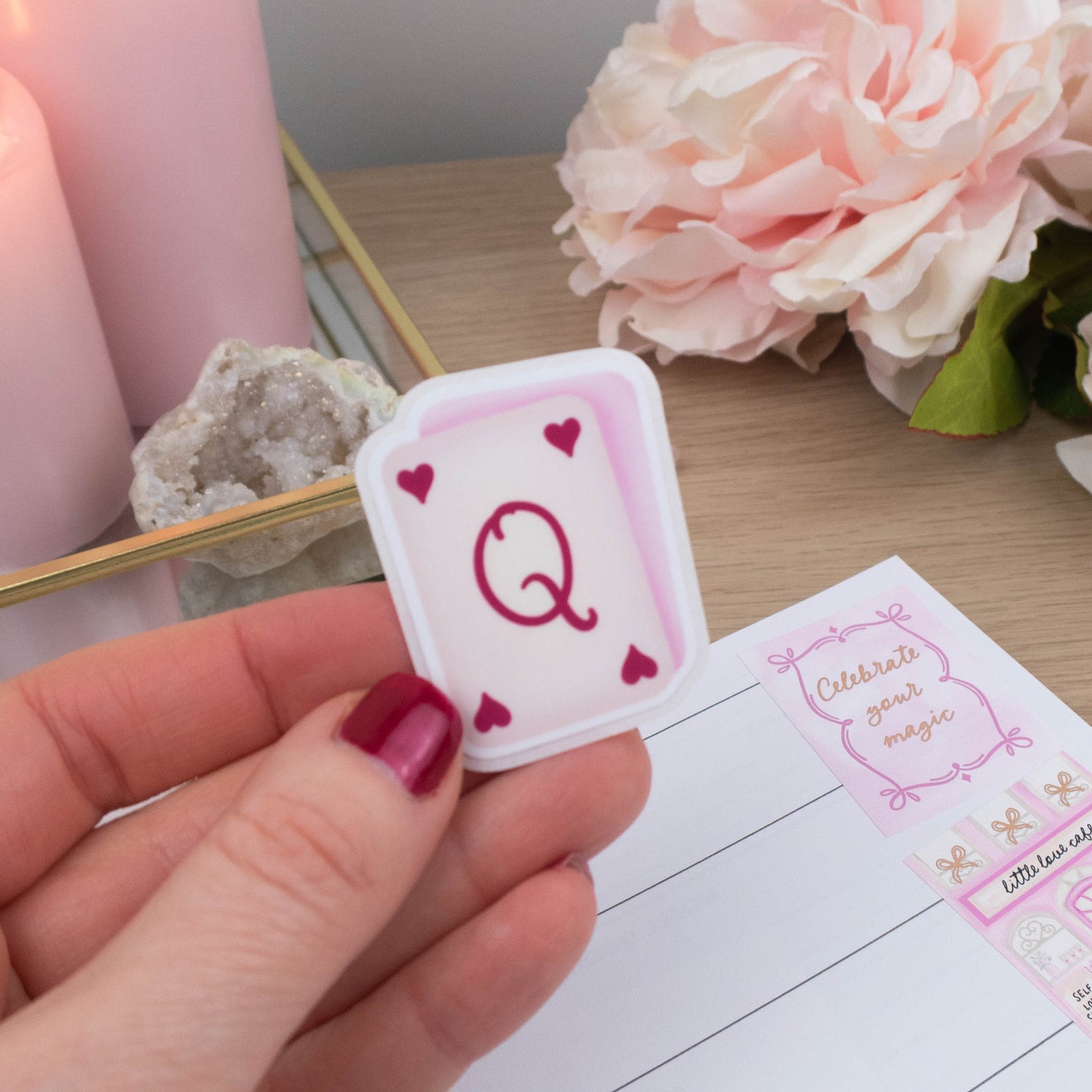 QUEEN OF HEARTS - SINGLE STICKER