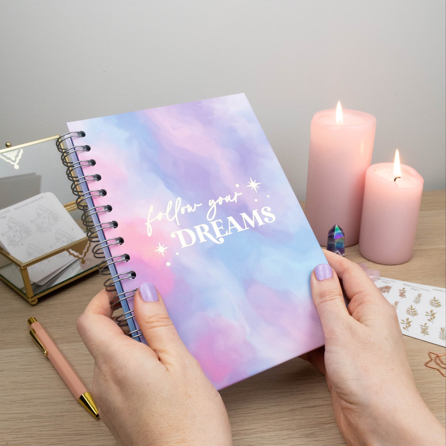 FOLLOW YOUR DREAMS - JOURNAL & GIFT BOX