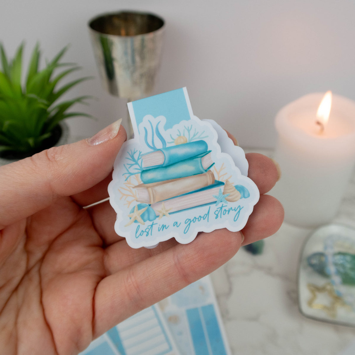 LOST IN A GOOD STORY  - MAGNETIC BOOKMARK - Rebecca Yates
