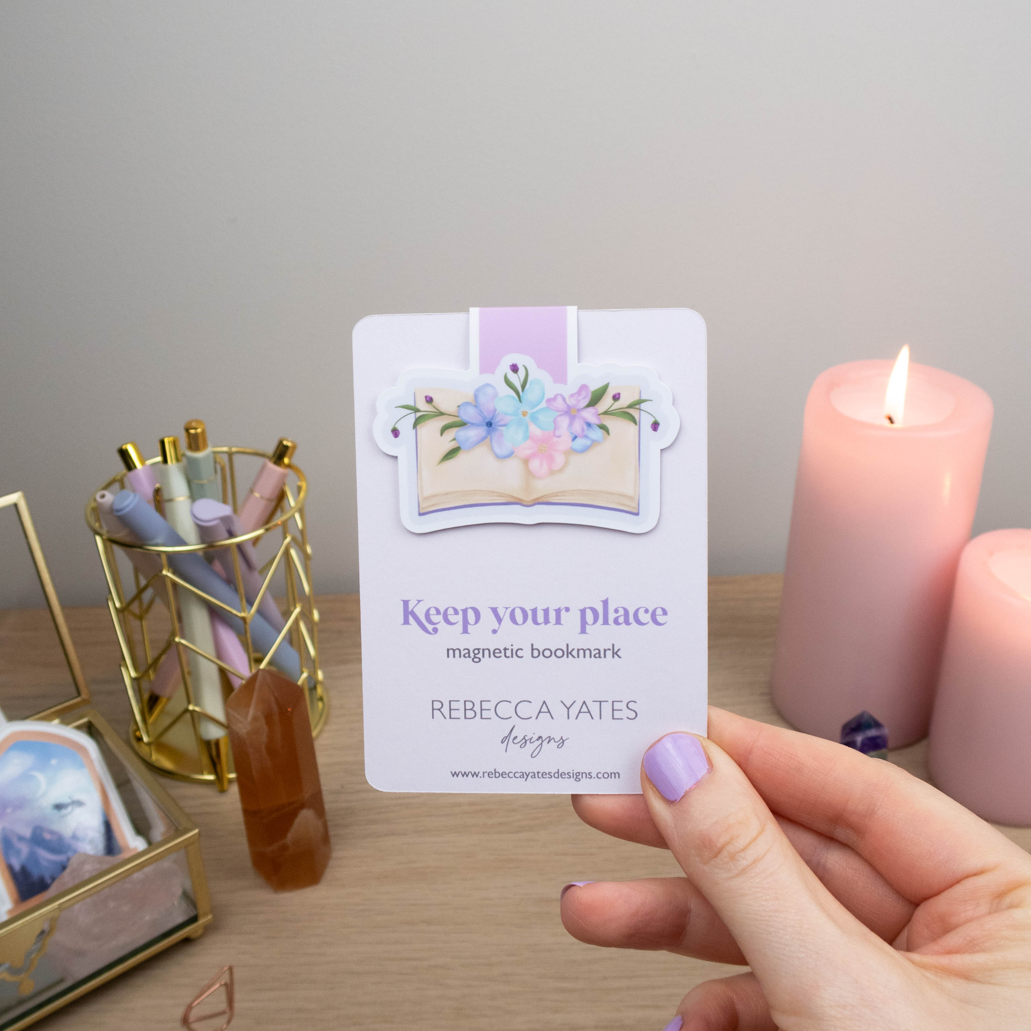 BOOK & FLOWERS  - MAGNETIC BOOKMARK - Rebecca Yates