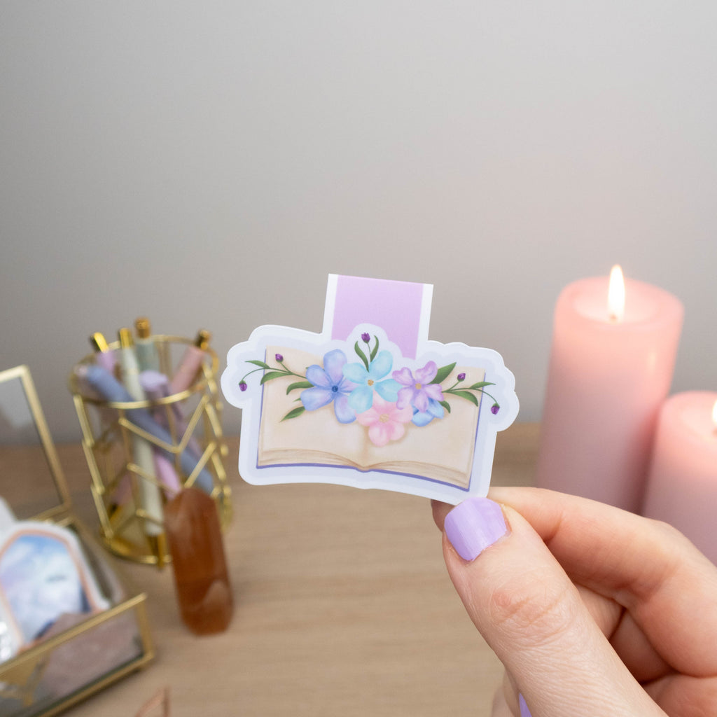 BOOK & FLOWERS  - MAGNETIC BOOKMARK - Rebecca Yates