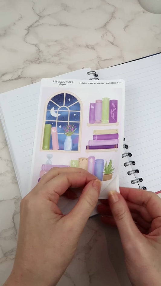 MOONLIGHT READING - READING TRACKER
